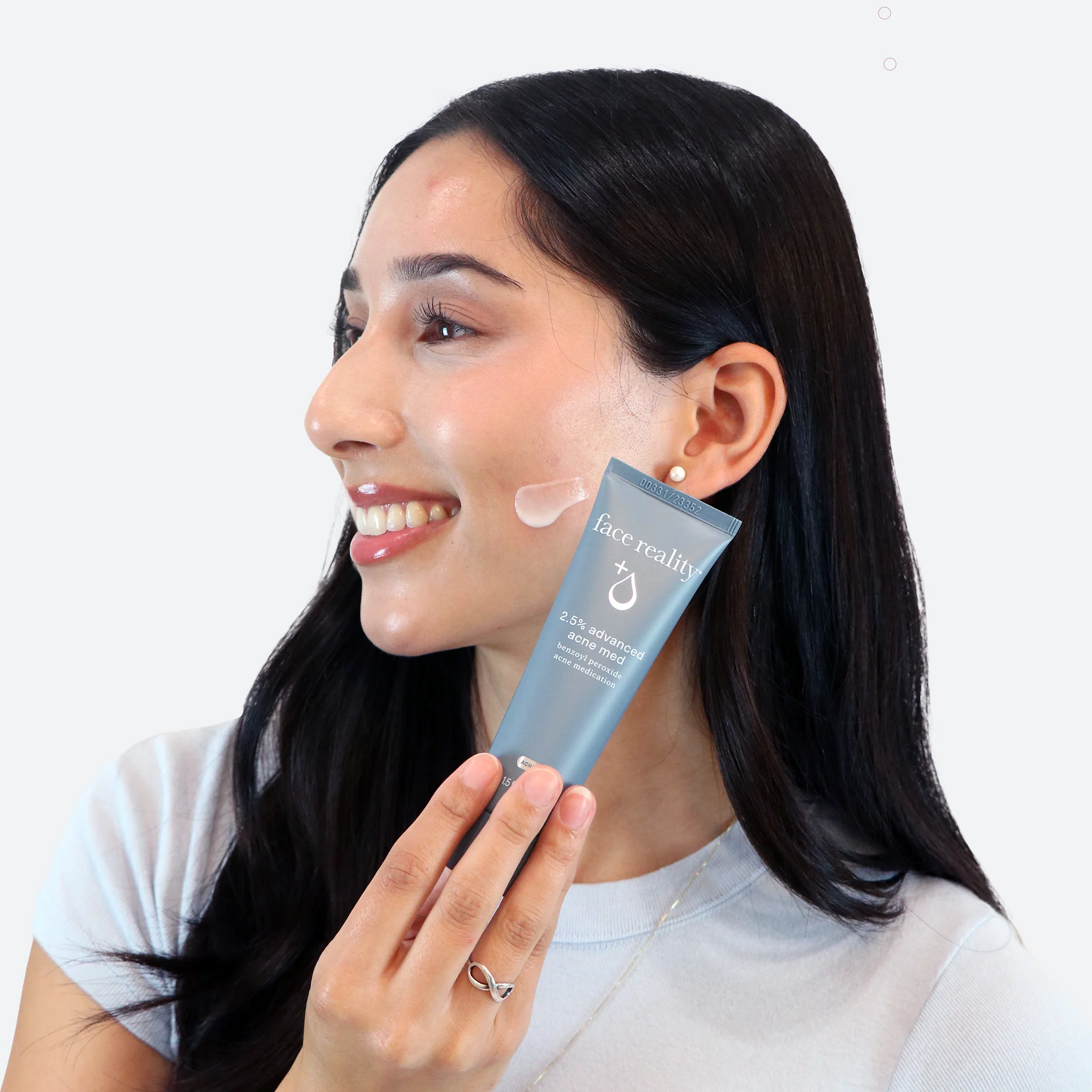 2.5% Advanced Acne Med - Image 5