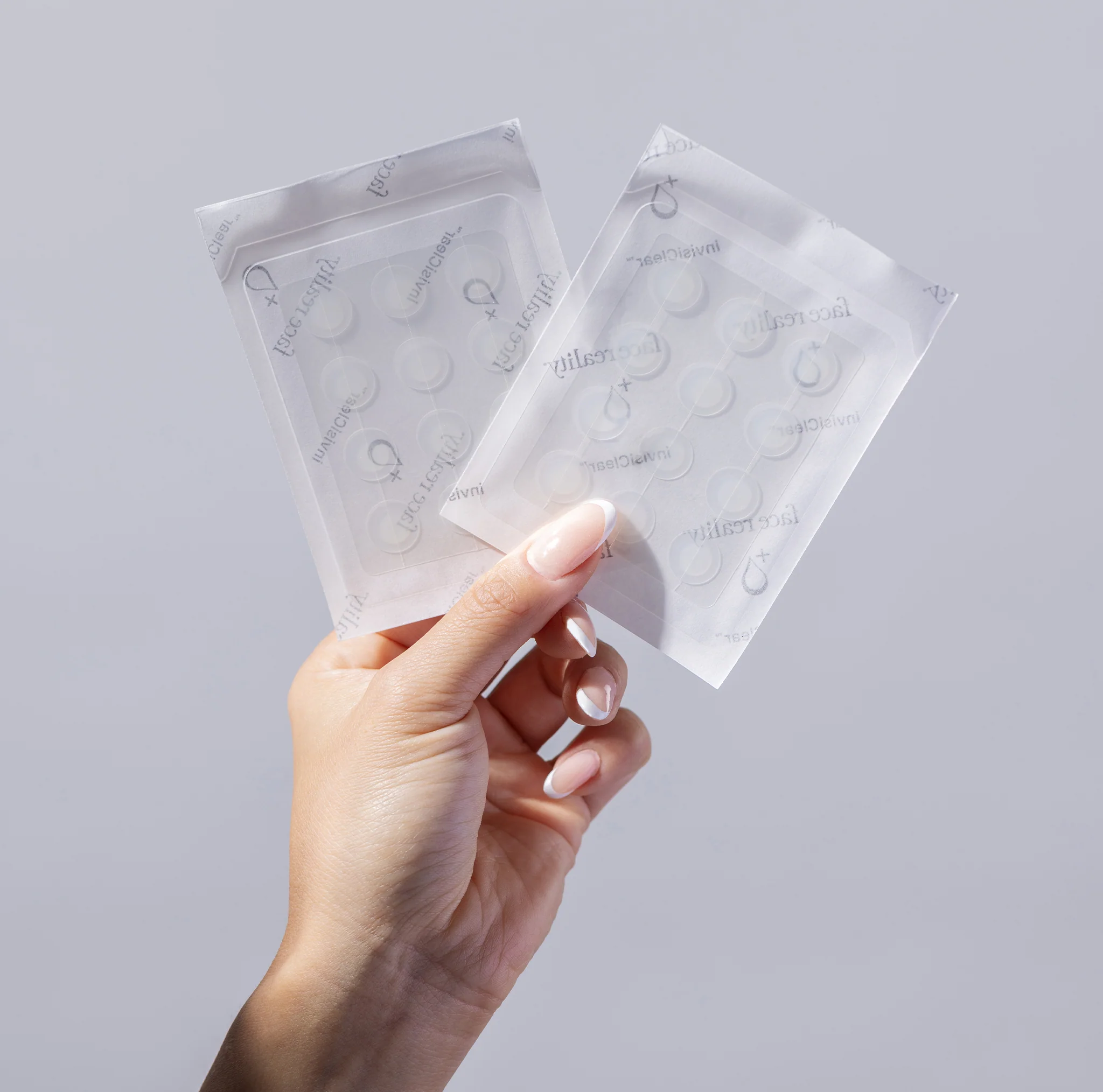 invisiClear™ Hydrocolloid Spot Patches - Image 8